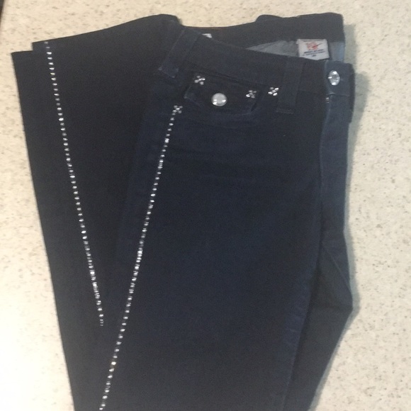 Too small - Picture 5 of 5